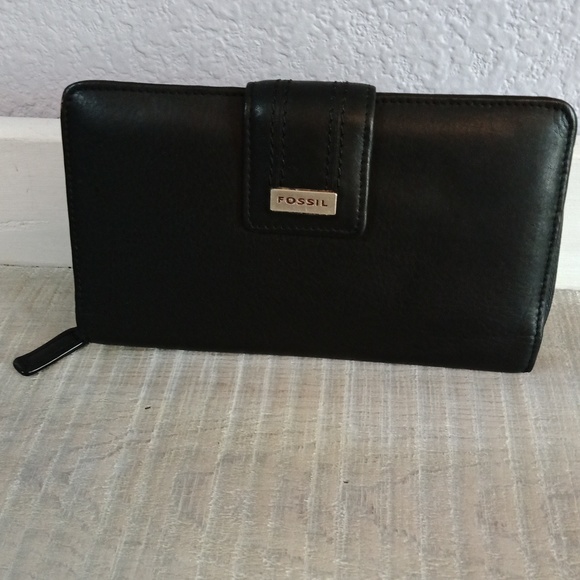 Fossil genuine black leather wallet/organizer - Picture 1 of 11